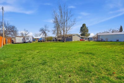/international/us/1313-birch-street-whitewood-sd-110107074397/