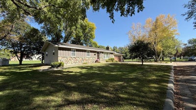 /international/us/112-orchard-circle-montevideo-mn-110120130071/