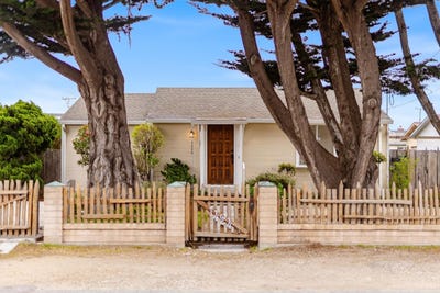/international/us/1424-contra-costa-st-seaside-ca-110108063441/