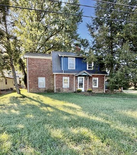 /international/us/984-lexington-road-harrodsburg-ky-110120002760/