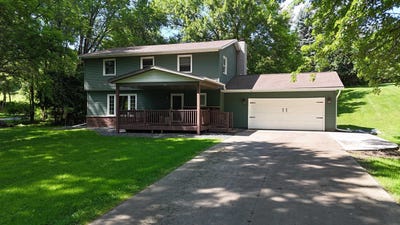/international/us/w6525-schilling-road-onalaska-wi-110100951047/