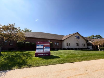 /international/us/2609-electric-avenue-port-huron-al-110102211207/