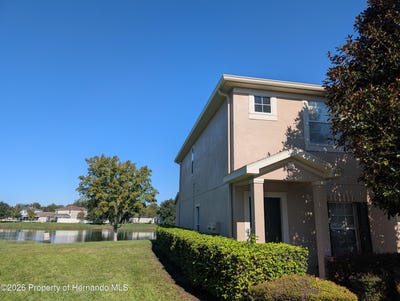 /international/us/15815-stable-run-drive-spring-hill-pasco-fl-110120527445/