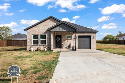 /international/us/405-john-street-hillsboro-tx-110110367064/