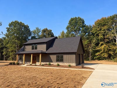 /international/us/315-summer-breeze-drive-cedar-bluff-al-110119470967/