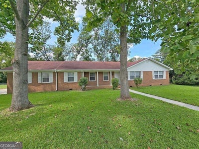 /international/us/3860-camellia-drive-valdosta-ga-110110298883/
