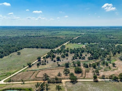 /international/us/4090-county-road-444-nixon-tx-110101480439/?lang=fr