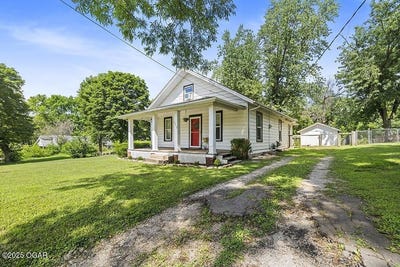 /international/us/1312-n-main-street-nevada-mo-110100779702/