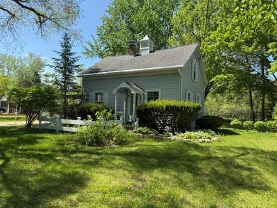 /international/us/361-forestville-ave-forestville-wi-110107353196/