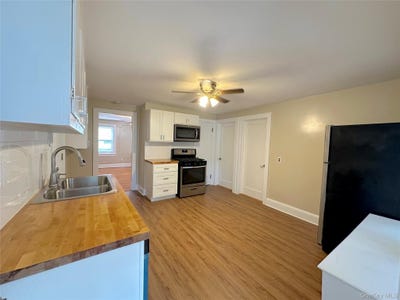 /international/us/43-main-dobbs-ferry-ny-110104238696/