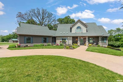 /international/us/986-county-road-1150-n-highway-henry-il-110120157274/