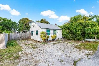 /international/us/1047-miner-road-lake-worth-fl-110097713352/