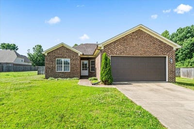 /international/us/243-hackberry-cv-munford-tn-110108551648/