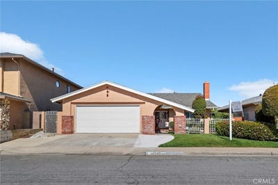 /international/us/4549-birchwood-seal-beach-ca-110107806131/