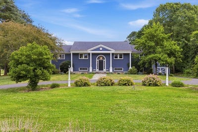 /international/us/20-parkerville-rd-southborough-ma-110108889908/