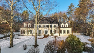/international/us/15-wadsworth-way-sharon-ma-110106725629/