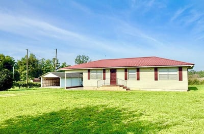 /international/us/6474-old-axson-rd-douglas-ga-110108479023/