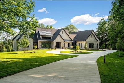 /international/us/1225-oakview-road-medina-mn-110104413725/