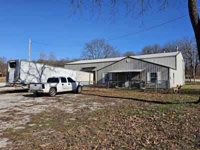 /international/us/000-iris-road-neosho-mo-110099872555/