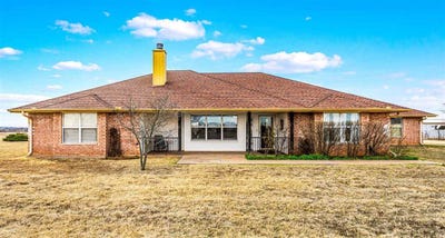 /international/us/13473-ne-tony-creek-rd-elgin-ok-110104598504/
