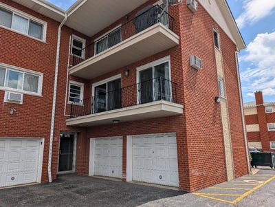 /international/us/4752-w-101st-street-oak-lawn-il-110108027997/