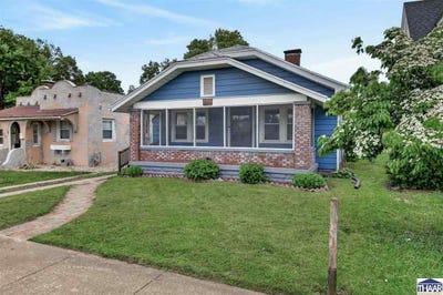 /international/us/2755-college-ave-terre-haute-in-110108335941/