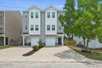 /international/us/806-blanche-avenue-carolina-beach-nc-110107232006/