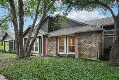 /international/us/1015-e-yager-ln-austin-tx-110109000125/