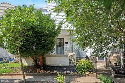 /international/us/1052-edgemore-road-philadelphia-pa-110101305203/