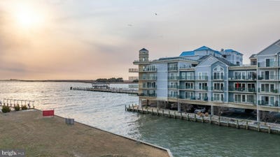 /international/us/1-dock-street-crisfield-md-110106540085/