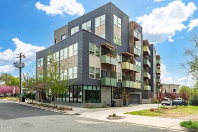 /international/us/610-trent-drive-durham-nc-110106771006/