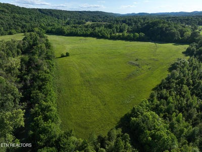 /international/us/140-indian-creek-lane-oliver-springs-tn-110100221435/?lang=zh-cn