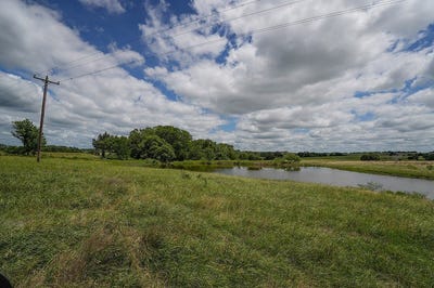 /international/us/1432-south-knezek-road-flatonia-tx-110108267096/