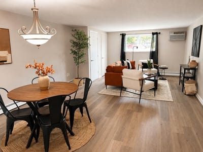 /international/us/7401-century-pl-middleton-wi-110107083708/
