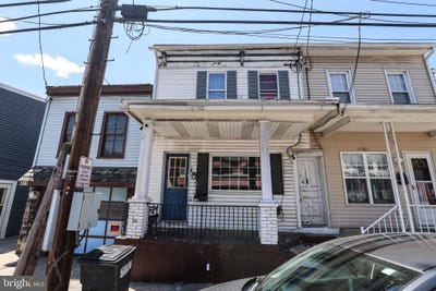 /international/us/413-north-street-minersville-pa-110108473741/