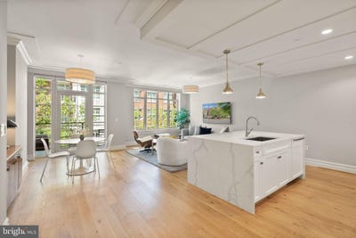 /international/us/6900-fleetwood-road-mclean-va-110108341360/