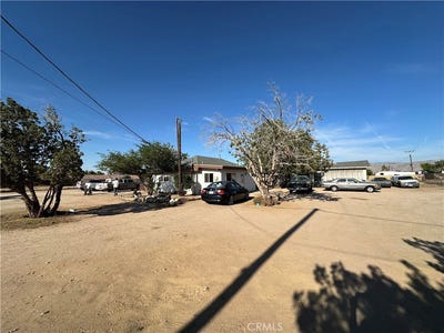 /international/us/8625-c-avenue-hesperia-ca-110100345616/?lang=zh-tw