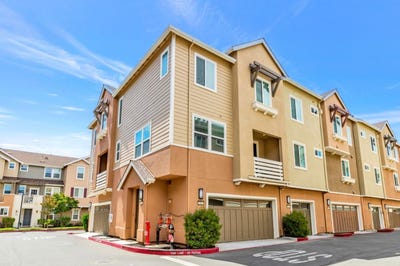 /international/us/196-lewis-ln-morgan-hill-ca-110101091772/
