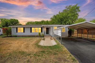 /international/us/240-s-avenue-a-crawford-tx-110120058813/