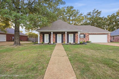 /international/us/1007-riverchase-n-drive-brandon-ms-110119989587/