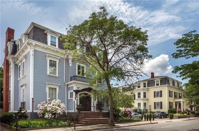 /international/us/453-angell-street-providence-ri-110106430651/