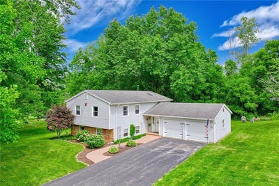 /international/us/435-bills-road-walworth-ny-110101245657/