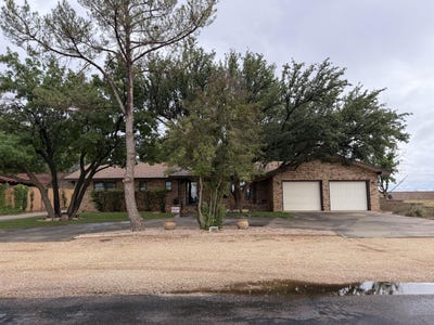 /international/us/1603-s-8th-street-lamesa-tx-110108226393/