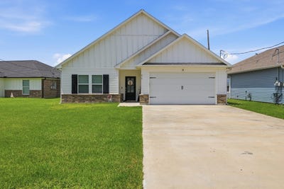 /international/us/419-canal-port-neches-tx-110119453459/