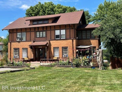 /international/us/3103-grand-avenue-des-moines-ia-110107652283/
