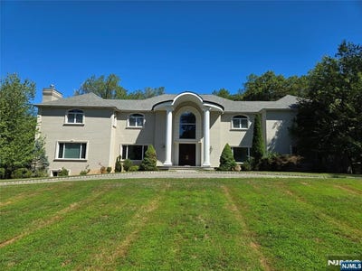 /international/us/95-fox-hedge-road-saddle-river-nj-110103322246/