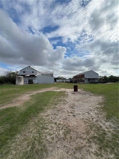 /international/us/25286-1st-street-monte-alto-tx-110104194055/
