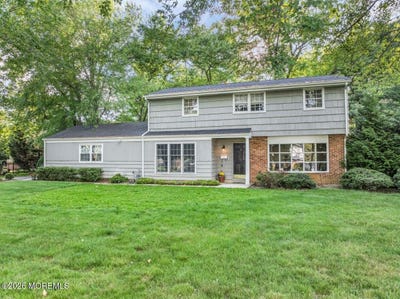 /international/us/7-heather-lane-middletown-nj-110108408532/
