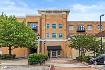 /international/us/6832-main-street-wilmington-nc-110100766859/
