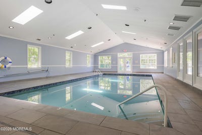 /international/us/2811-ice-house-court-freehold-nj-110108567887/